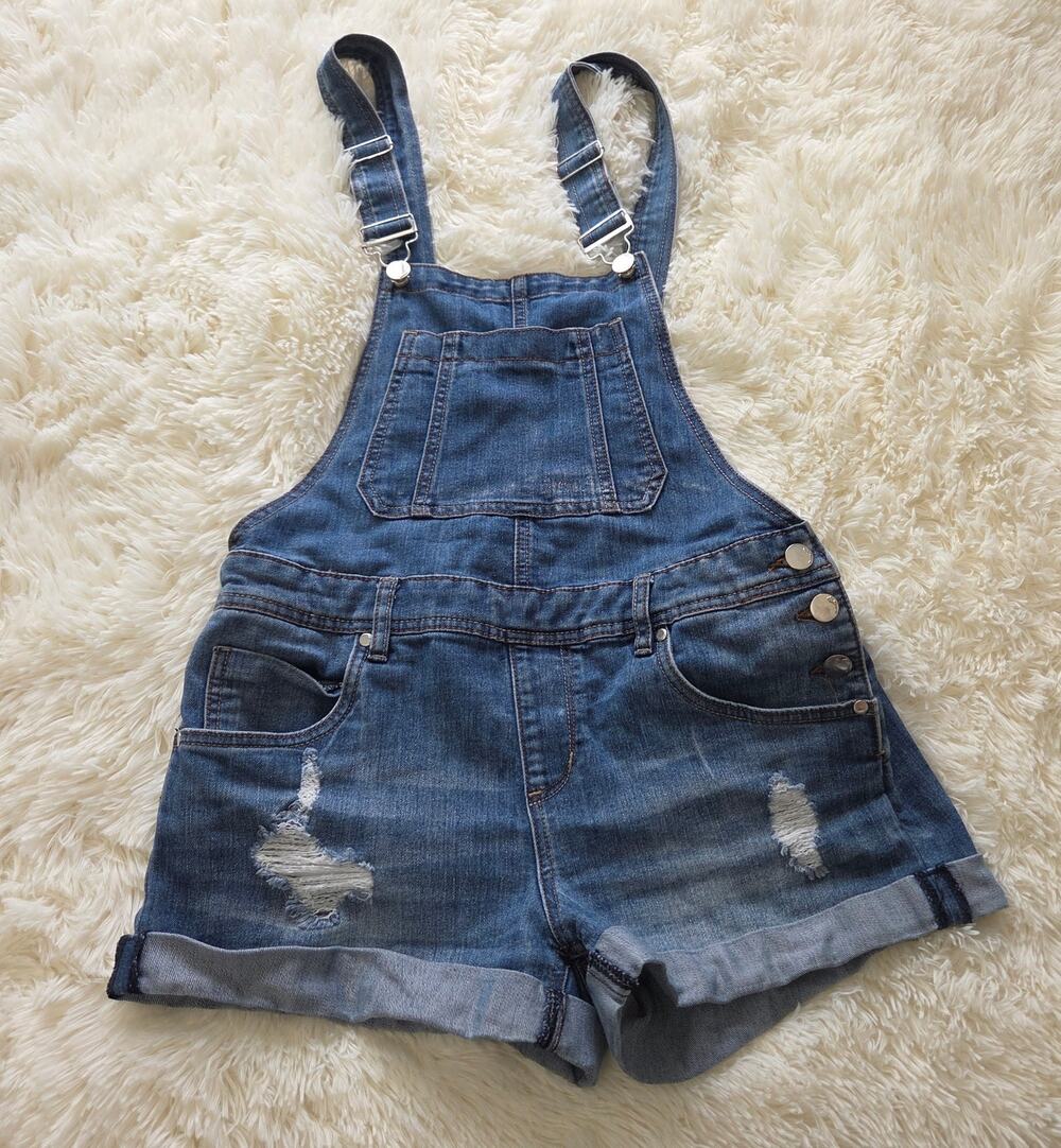 DOLLHOUSE Overall/Bib Jean Shorts Women's Size 11
